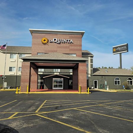 La Quinta Inn & Suites By Wyndham Peru Starved Rock St Park Exterior foto